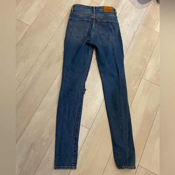 Levi’s Distressed Skinny 721 size 24 - Picture 5 of 9